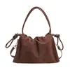 2026 El diseño de nicho de moda de este año: bolso plisado minimalista de alta gama, bandolera versátil para el día a día, estilo femenino