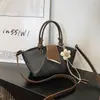Bolsa Feminina de Nicho de Luxo 2026 Nova Moda de Verão Cesta Bolsinha de Mão Bolsa de Ombro Único Transversal de Grande Capacidade
