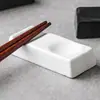 Estilo Japonés Creativo Soporte de Palillos de Cerámica Vajilla de Cerámica para el Hogar Soporte de Palillos Especial para Hotel Palillos Blanco y Negro