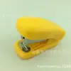 Novo Modelo Hl-339-2 Mini Grampeador Plástico Colorido Desenho Animado Fofo Material Escolar Mini Grampeador