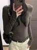 Camiseta de manga larga marrón con cuello redondo, estilo retro americano, mangas acampanadas para mujer, principios de otoño 2026, corte ajustado, top básico que favorece la figura