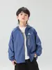 Valle del Viento 2026 Otoño Nuevo Estilo Serie Montaña Exterior Cortavientos con Capucha para Niños Chaqueta Impermeable Fresca para Primavera y Otoño