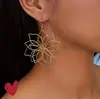 Pendientes Florales Recortados Exagerados Retro de Venta Caliente Europeos y Americanos Estilo Ins para Mujer Pendientes Geométricos Trenzados Lote de Exportación de Pendientes