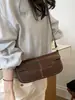 Elegante bolso cuadrado pequeño retro chic para mujer, nuevo bolso de hombro versátil de moda 2026, bolso cruzado simple y con textura
