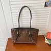 Bolsa Tote Estampada de Leopardo Nova Primavera 2026 para Mulheres, Bolsa de Ombro de Alta Qualidade para o Dia a Dia, Moda de Luxo Leve Bolsa Grande com Capacidade para Abaixo do Braço