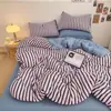 Lençol de Baixo com Elástico de Algodão Lavado Listrado Sólido Bicolor Estilo Ins Novo Conjunto de Roupa de Cama de Quatro Peças, Adequado para Todas as Estações