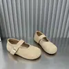 Estilo popular de sapatos casuais femininos de linho, sem cadarço, de uma tira, novos para o outono de 2026, respiráveis, casuais e confortáveis