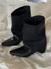 Botas de montaria femininas de couro vintage com bico fino e aumento de altura, botas curtas de couro macio com cano largo emagrecedoras, botas Martin de cano alto e de meia-panturrilha