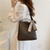 Bolso Tipo Cubo de Gran Capacidad 2024 Nuevo Bolso de Hombro Textura PU Bolso de Mujer Moderno de Gran Capacidad Bolso de Axila