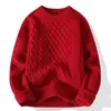 Suéter vermelho para homens e mulheres, com design trançado, perfeito para criar uma vibe aconchegante de outono e inverno.. Um item popular transfronteiriço, disponível em tamanhos europeus e plus sizes, direto da fábrica para atacado
