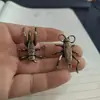 Adornos Pequeños Vintage Creativos de Abeja y Mantis Cucaracha Grillo Lagarto Cangrejo Escarabajo Grillo Topo Manualidades Adornos Mayoreo
