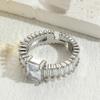 Anillo geométrico de circonita de gran venta en Europa y América, ligero, de lujo, de moda, elegante, personalizado, chapado en cobre, joyería de oro real de 14 quilates para mujer.