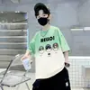 2026 Nova Camiseta de Algodão Puro de Manga Curta para Meninos de Crianças Médias e Mais Velhas Verão Meninos Estiloso Gradiente Versátil Top Roupa Infantil