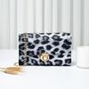 Bolsa de corrente feminina 2022 Versão coreana de estampa retrô de leopardo, bolsa quadrada pequena, uma geração de bolsa mensageiro de cabelo, bolsa pequena transfronteiriça