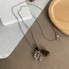 Colar de Aço Titânio com Cacho de Uva de Pedra Natural Feminino 2025 Novo Corrente Longa de Suéter de Luxo Acessórios de Nicho Acessíveis