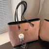 Los bolsos de mujer son populares este año: Bolsas de mano de gran capacidad, elegantes y versátiles, adecuadas para uso casual, bolsas de clase para estudiantes universitarios y bolsas de trabajo