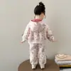 Conjunto Esportivo de Primavera e Outono para Meninas 2026 Novo Estiloso Fashionável Roupa de Primavera Infantil Moletom para Bebês Meninas