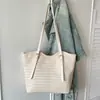Bolsa de palha trançada retrô para mulheres, nova coleção de outono 2026, design de alta qualidade, grande capacidade, adequada para o dia a dia, pode ser carregada como bolsa de ombro ou bolsa de mão, ou usada sob o braço