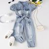 Macacão de Verão 2026 Estilo Novo Europeu e Americano para Meninas, Macacão Jeans Tendência com Mangas Bufantes e Gola para Crianças Pequenas