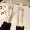 Tacón de aguja, zapatos de punta para dama de honor, lazo de pedrería estilo francés, diseño de una sola tira, nueva colección 2026, tacones altos para combinar con vestidos