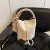Bolsa Saco para o Trabalho, Nova Bolsa de Ombro Vintage Primavera 2026, Bolsa Transversal Estilosa e Única para Mulheres