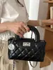 Bolso Personalizado de Color Puro Estilo Francés para Mujer 2026 Verano Nuevo Estilo Bolso Cruzado Bolso de Mano a la Moda Bolso Cuadrado Pequeño Casual de Moda
