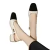 Item popular de comércio exterior: Sandálias femininas de salto baixo em design color block inspirado na Chanel, bico fechado, estilo versátil vintage de primavera, com uma única fivela e parte traseira aberta estilo romano