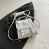 Nuevo Bolso de Hombro Doble de Alta Calidad con Gipsofila, Estilo Académico Elegante, Versátil, para Llevar en la Mano, de Hombro Único, Cruzado, Mochila