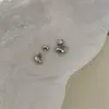 Un Pendiente Ovalado Versátil para Mujer, Pendientes Geométricos Minimalistas y Elegantes