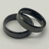 Anillo de acero de titanio negro biselado de 6 mm de moda al por mayor de fábrica, nuevo explosivo discreto de lujo ligero
