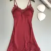 Fabricante Feminino Novo Primavera e Outono Sexy Estampado Europeu e Americano Pijama Novo Saia Seda Tamanho Grande Solto Sexy Camisola com Bojo