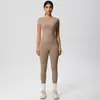 Conjunto deportivo de dos piezas para mujer, pantalones deportivos de tiro alto, ajustados, manga corta, estilo 'scrub' europeo y americano, para yoga