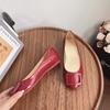 Fivela Quadrada Aumento de Altura 5cm Couro Patente Macio Elegante Boca Rasa Feminino Slip-On Bico Redondo Estilo Francês Desejo Puro Sapatos de Commuter Moda
