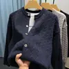 Nuevo cárdigan de punto para otoño e invierno para hombres y parejas, con bordado de caballo, estilo old money, cálido, venta al por mayor de fábrica transfronteriza