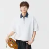 Camisa Polo Anyang com Retalhos Xadrez, Gola Reversível, Manga Curta para Homens, Novo Estilo Verão 2026, Meio Zíper, Falso Duas Peças, Casual Manga Curta