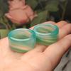 Moda de nicho anillo de ágata verde hielo 18-20 mm anillo ensanchado para parejas anillo de ágata de seda venta al por mayor