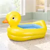 Esta bañera con forma de pato es un producto popular transfronterizo, adecuada para bañar y jugar con agua en casa, y es fácil de inflar y transportar.