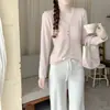 Camiseta de manga longa com gola semiaberta para mulheres, novo estilo de outono, camada interna afina a silhueta, top de tricô