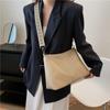 Moda Ocio Urbano Estilo Perezoso Distintivo Bolso de Hombro Debajo del Brazo 2024 Verano Nuevo Estilo Elegante Patrón de Lichi Bolso de Hombro para Mujer