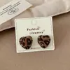 Pendientes Retro de Terciopelo con Estampado de Leopardo en Forma de Corazón Redondos de Nuevo Estilo Americano para Mujer con Pasadores de Plata, Elegantes y de Moda, Accesorios para Orejas con Lazo