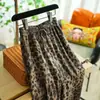 ¡Altamente Recomendado! Pantalones Vintage Europeos de Seda con Estampado de Leopardo para Mujer, Nuevo Estilo de Verano con Cintura Elástica y Diseño Holgado Casual de Pierna Ancha