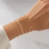Set de pulseras de lujo ligero de moda europea y americana más vendido, joyería moderna y sofisticada en forma de corazón, accesorios de comercio exterior al por mayor para mujeres