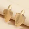 Nueva joyería transfronteriza europea y americana, nuevos pendientes de metal geométricos exagerados personalizados, pendientes de hoja de viento, pendientes, pendientes