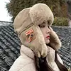 Chapéu Espesso de Inverno Lei Feng para Homens e Mulheres, Chapéu à Prova de Vento e Quente com Proteção para as Orelhas, Chapéu de Algodão com Corrente e Patch de Pelúcia, Comércio Exterior Transfronteiriço