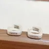 Brincos Populares de Metal com Letras Estilo Ins Agulha de Prata Moda Europeia e Americana Estilosos Elegantes Brincos de Alta Qualidade Brincos