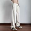 Calça Casual de Veludo Fino Seda de Gelo com Pingente Masculina de Verão Oversize Retrô Marrom Não Metálica para Vestibular
