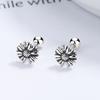 Clavo de Oreja Rosca Redonda de Amor para Mujer Plata de Ley 925 Estilo Japonés y Coreano Simple INS Retro Plata Tailandesa Decoración de Clavo de Oreja de Margarita