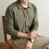 Suéter de Tricô Masculino 2026 Outono/Inverno Estilo Old Money Cardigan com Gola Reversível Jovem Luxo Casual de Negócios Jaqueta de Tricô de Peça Única