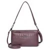 Bolsa Feminina 2026 Nova Moda Bolsa Transversal Bolsa de Ombro Feminina Bolsa Quadrada Pequena Bordada para Senhoras Bolsa Vintage Europeia e Americana