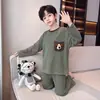 Roupa infantil, conjunto casual de outono para meninos, para crianças maiores, coleção outono/primavera 2026, conjunto de pijama de caimento solto, conjunto de duas peças, disponível para dropshipping, estilo moderno